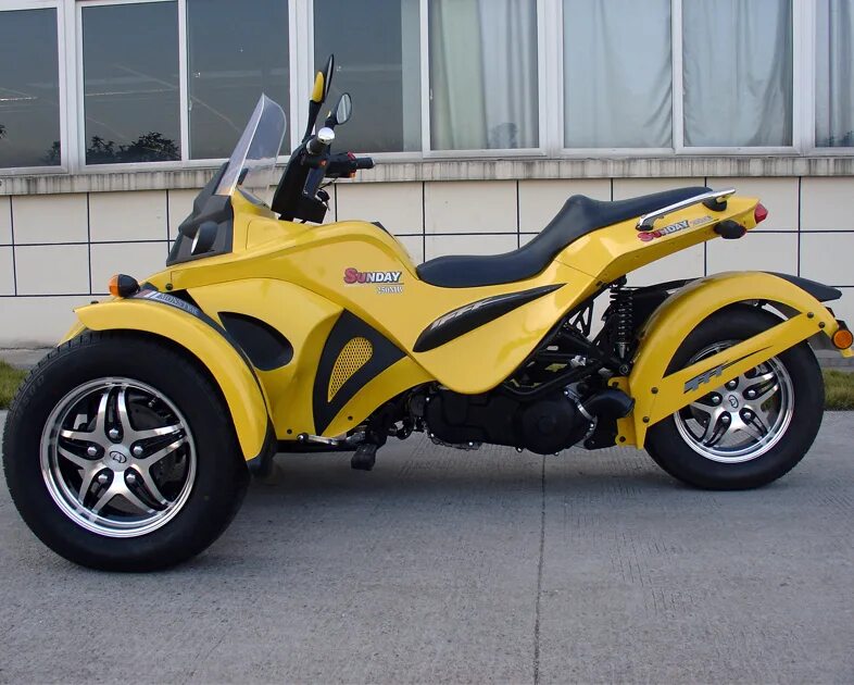 Трехколесный мотоцикл купить. Трицикл трайк 150 4t. Трайк трицикл 2.4. Скутер трицикл Maverick 150cc. Трицикл Roadster Spyder 250.