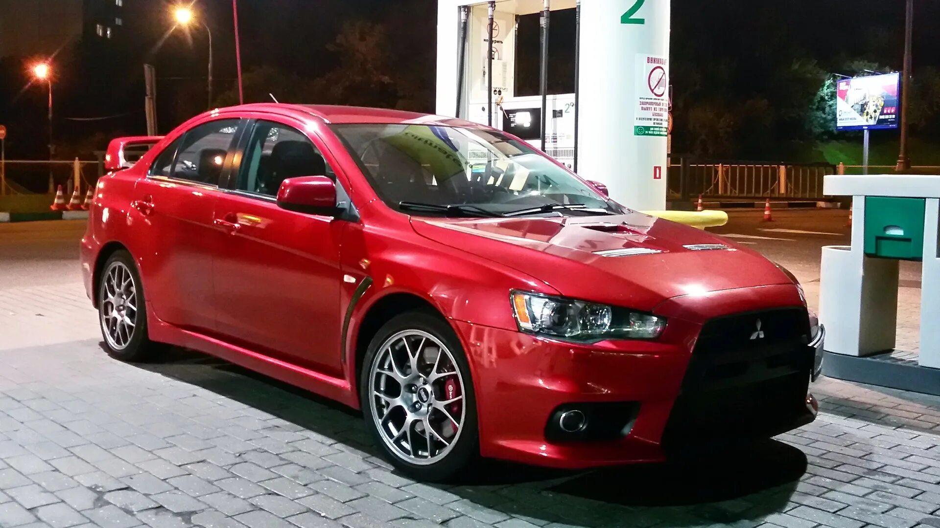 Митсубиси Эволюшн 10 красный. Lancer Evolution 10 красный. Мицубиси Лансер 10 Эволюшн красный. Митсубиси Лансер 10 красный. Купить митсубиси лансер 10 с пробегом