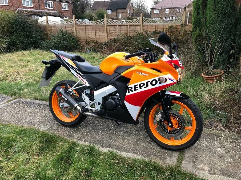 Сбр 125. Honda cbr 125 repsol. хонда сбр 125 р. хонда сбр 125 р 2017.
