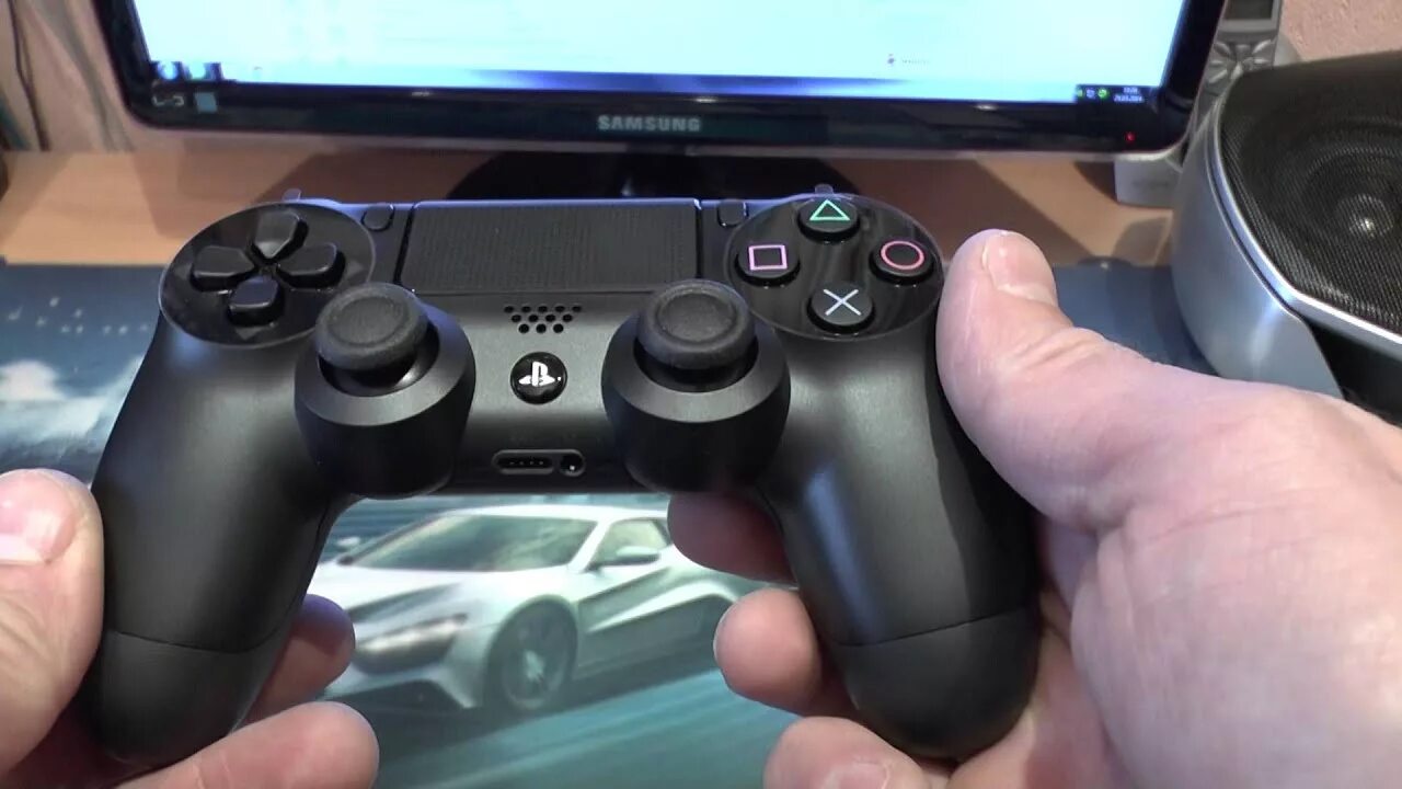 Джойстик нужен ли. Зарядка Dualshock 4 Sony. Ps3 зарядка геймпада от консоли. Зарядка для джойстиков ps4. Sony ps4 батарея для джойстика.