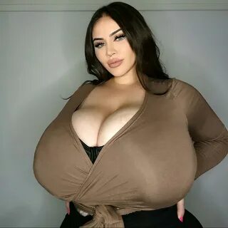 Pamelia James stunned when her boobs swelled by six bra sizesPhoto. 