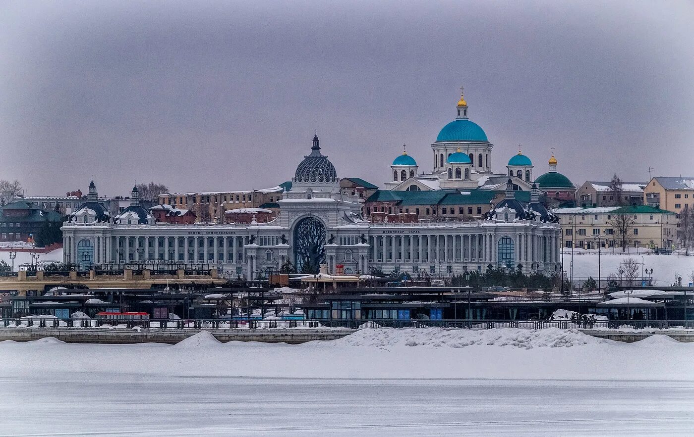 Какой сегодня в казани. Казань в феврале. Казань сейчас. Февральская Казань. Казань в феврале фото.