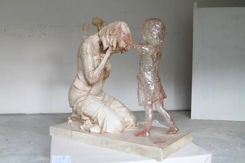 Мартин худачек скульптура неродившимся детям. Памятник нерожденным детям в риге. Нерожденное дитя. Скульптура нерожденным детям в словакии. Статуя нерожденным детям.