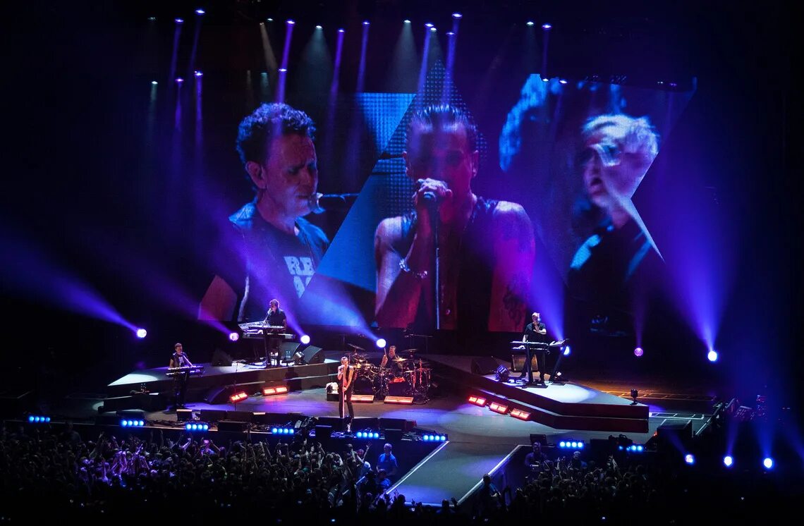 Depeche концерт в москве. Depeche концерт в москве. группа depeche mode концерт. Depeche mode концерт в москве. концерт депеш мод 2021.