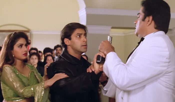 Индийские 1994. Индийские 1994. Жизнь 1994г. Дорогая (1994) (laadla). Жизнь 1994г.