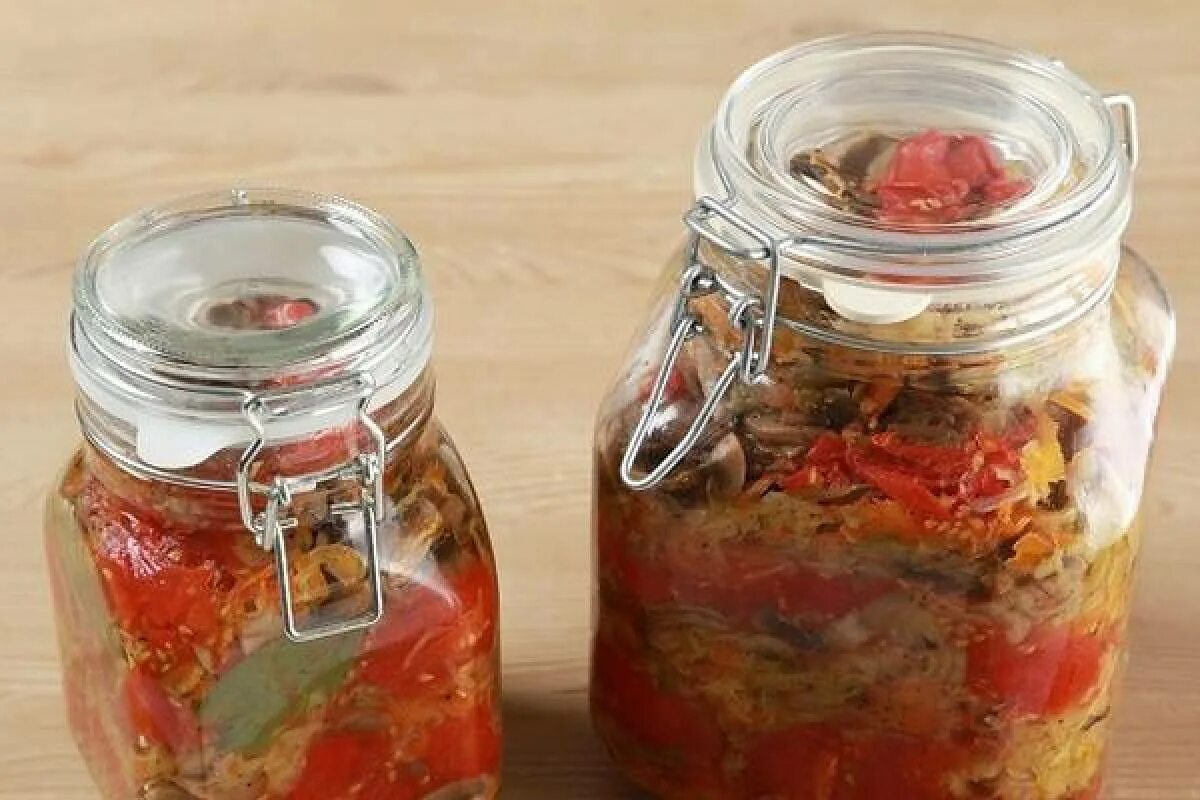 Солянка вкусно и просто на зиму. Грибная солянка на зиму. солянка грибная в банках. грибная солянка на зиму с капустой. солянка грибная в банке.