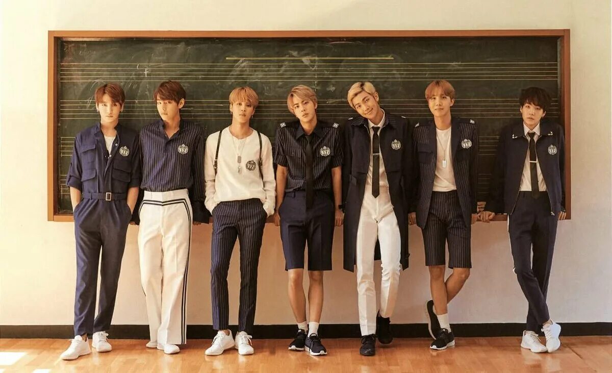 Бтс предебют чонгук. Bts school. Бтс в школе. Бтс в школе. Как бтс учились в школе.