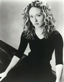 Бетінде спермы бар орыс әйелдерінің жеке суреті