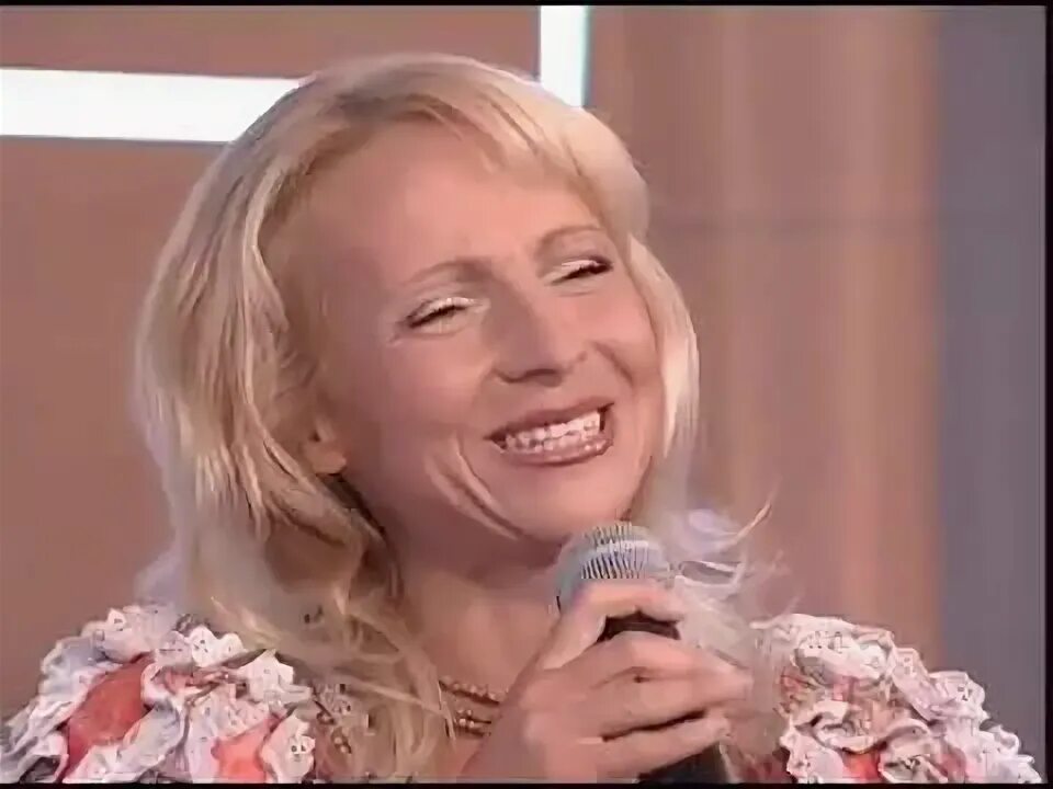 Лена василек без хозяина изба. Лена василек жена семина. лена василёк блоггер.