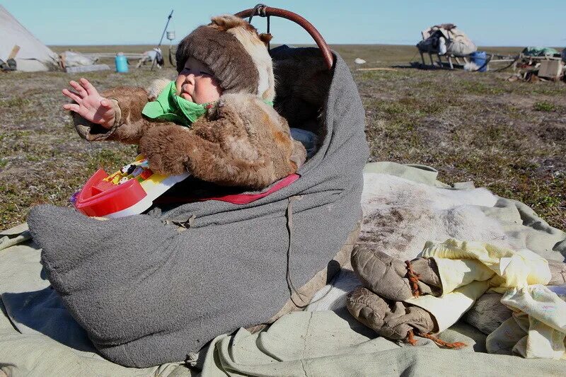 Река Юрибей на Ямале. Жизнь народов крайнего севера. Жизнь людей на крайнем севере.