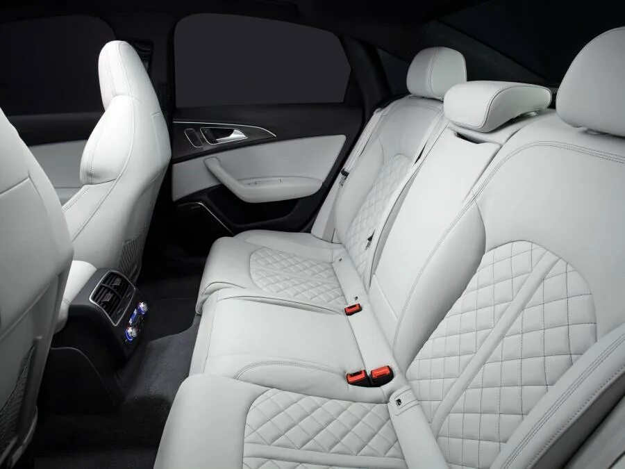 Мерседес 222 белый салон. Бел салон. Mercedes benz s 2024 белый салон. Audi q4 2014 белый салон. Бел салон.