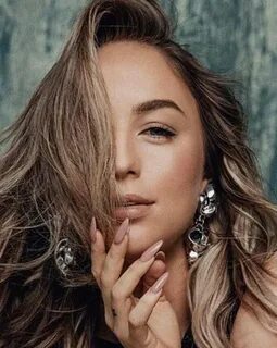 Предпросмотр схемы вышивки "Мари Краймбрери" (№ 2175581) - Вышивка крестом