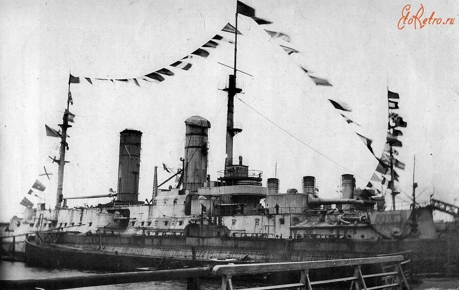 Броненосец 1925. Эскадренный броненосец цесаревич. эскадренный линейный корабль «цесаревич». цесаревич линейный корабль. броненосец цесаревич 1917.