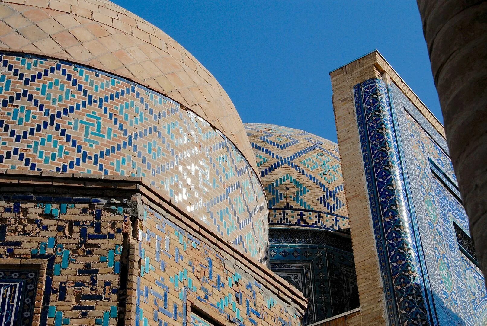 мавзолей тамерлана (тимура). узбекская сср город бухара. самарканд архитектура. самарканд. ансамбль мавзолеев шахи-зинда в самарканде.