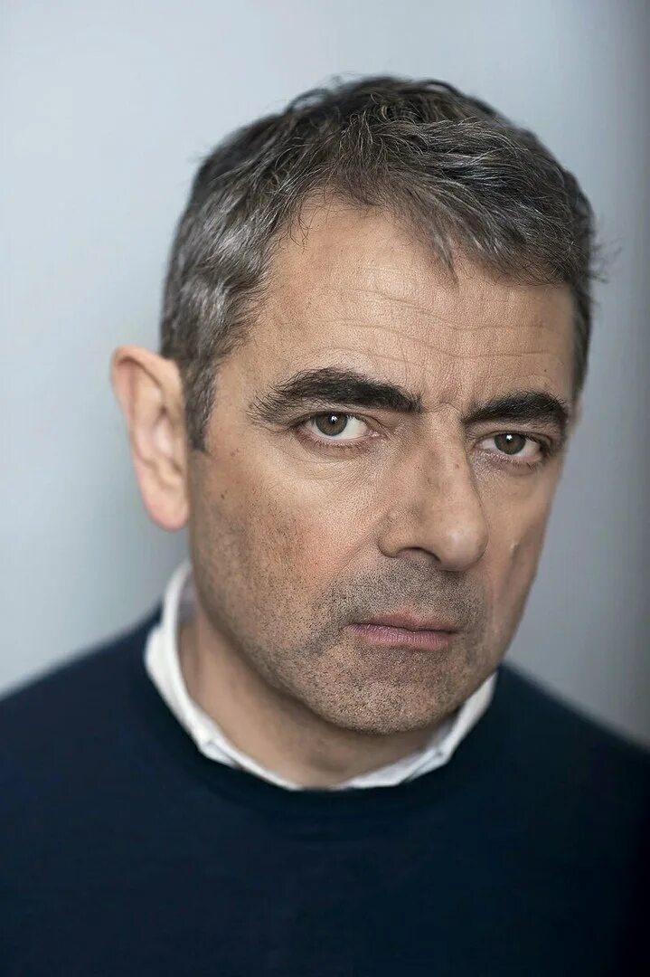 Рой аткинсон. Роуэн аткинсон актер. Роуэн аткинсон 2021. Мистер бин роуэн аткинсон 2022. Роуэн аткинсон мистер бин.