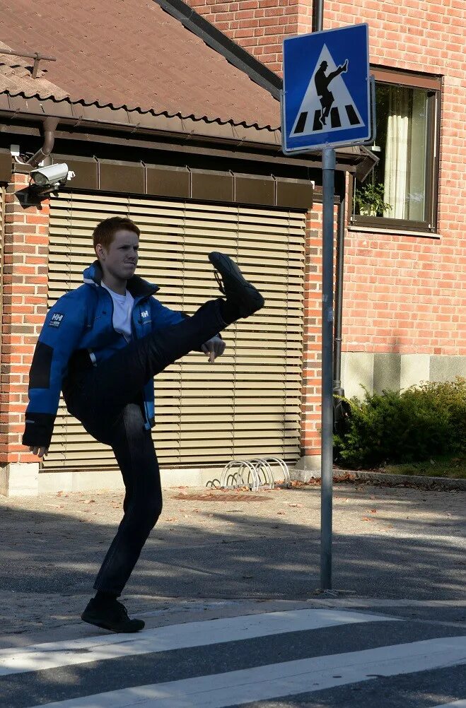 Книга «почему». Вот так вот и никак иначе. Как то так но не иначе. Вот как то так но никак иначе песня. Ну а как по другому.