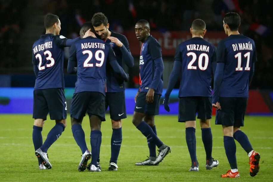 футболисты с номером 20. футболисты сборной россии по футболу. футболисты с номером 20. 6 этаж табличка. под номером 20.