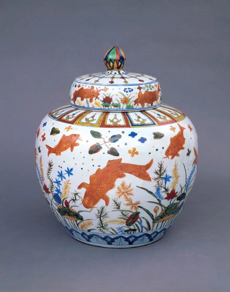 Китайская керамика 18 век. Фарфоровый сосуд. Искусство китая династии цин. Китайская керамика эпохи династии чжоу. Фарфор династии цин.