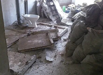 Пол сантехкабины