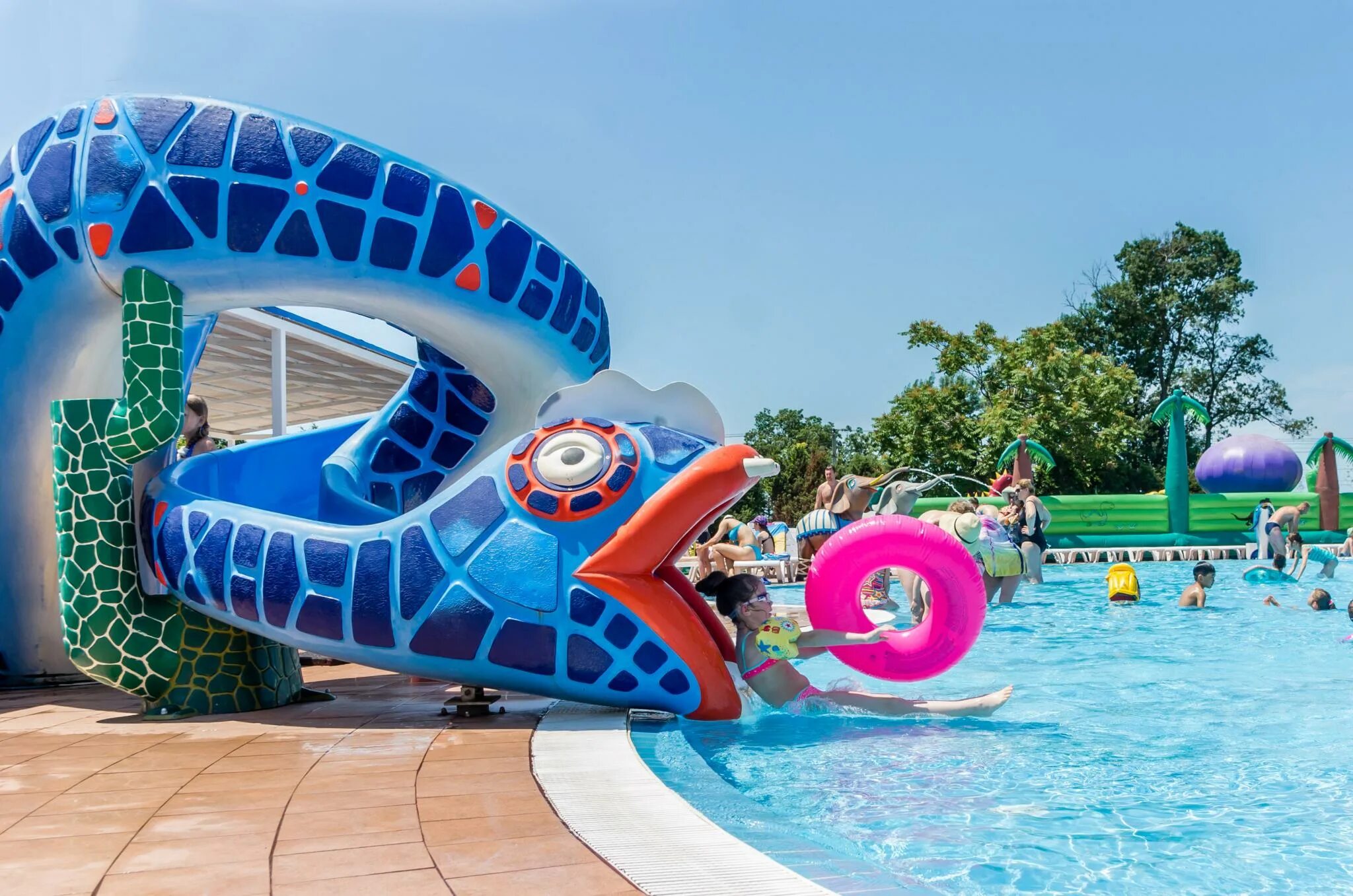 Аквапарк аквалоо адлер. Лоо куда сходить. Лоо куда сходить. Аквапарк аквалоо адлер. Сочи лоо море.