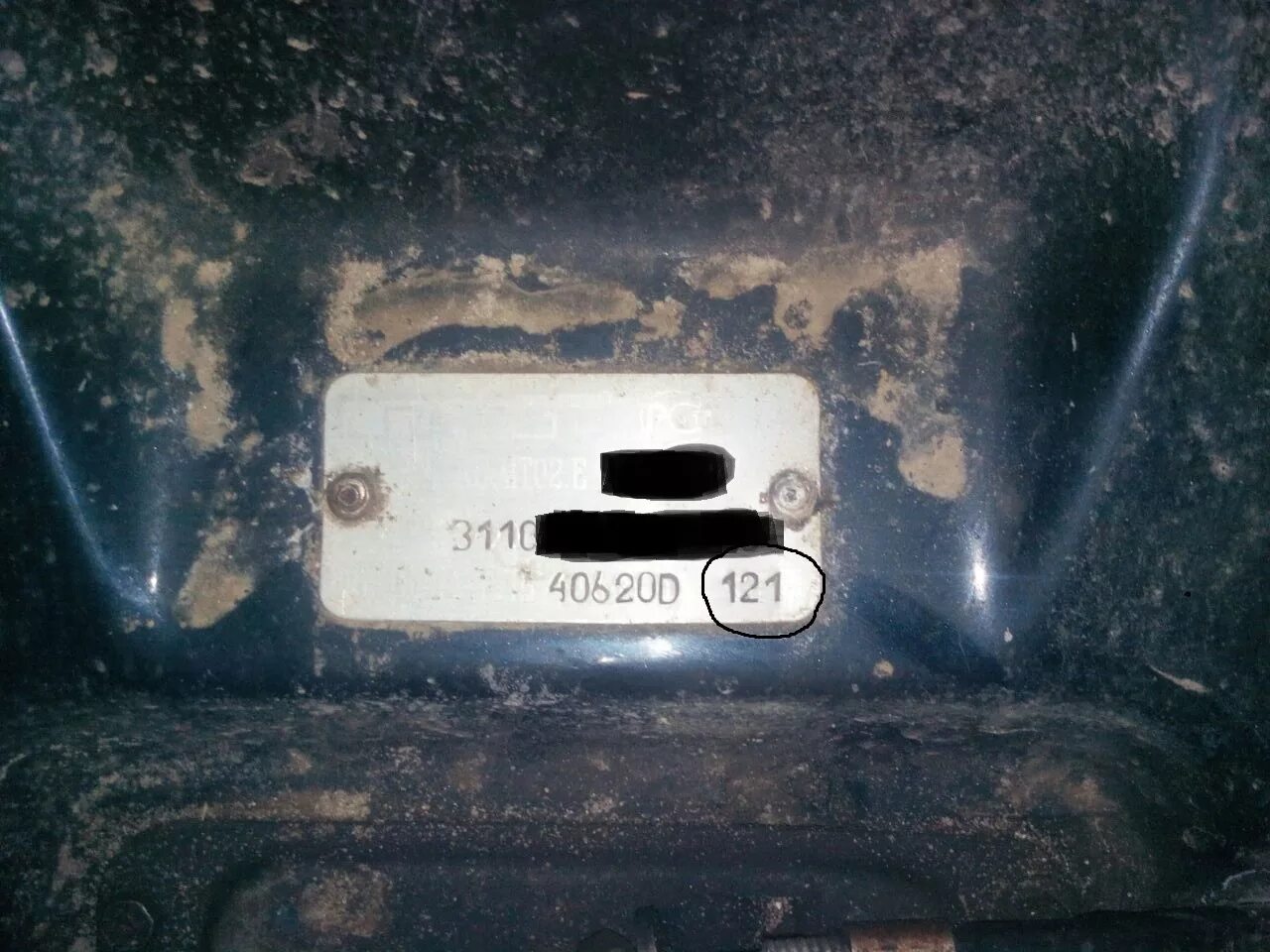 Номера шасси на волге 24. Газ-3302 табличка с vin. Табличка вин газ 3110. Вин номер газ 2410. Вин номер газ 24.