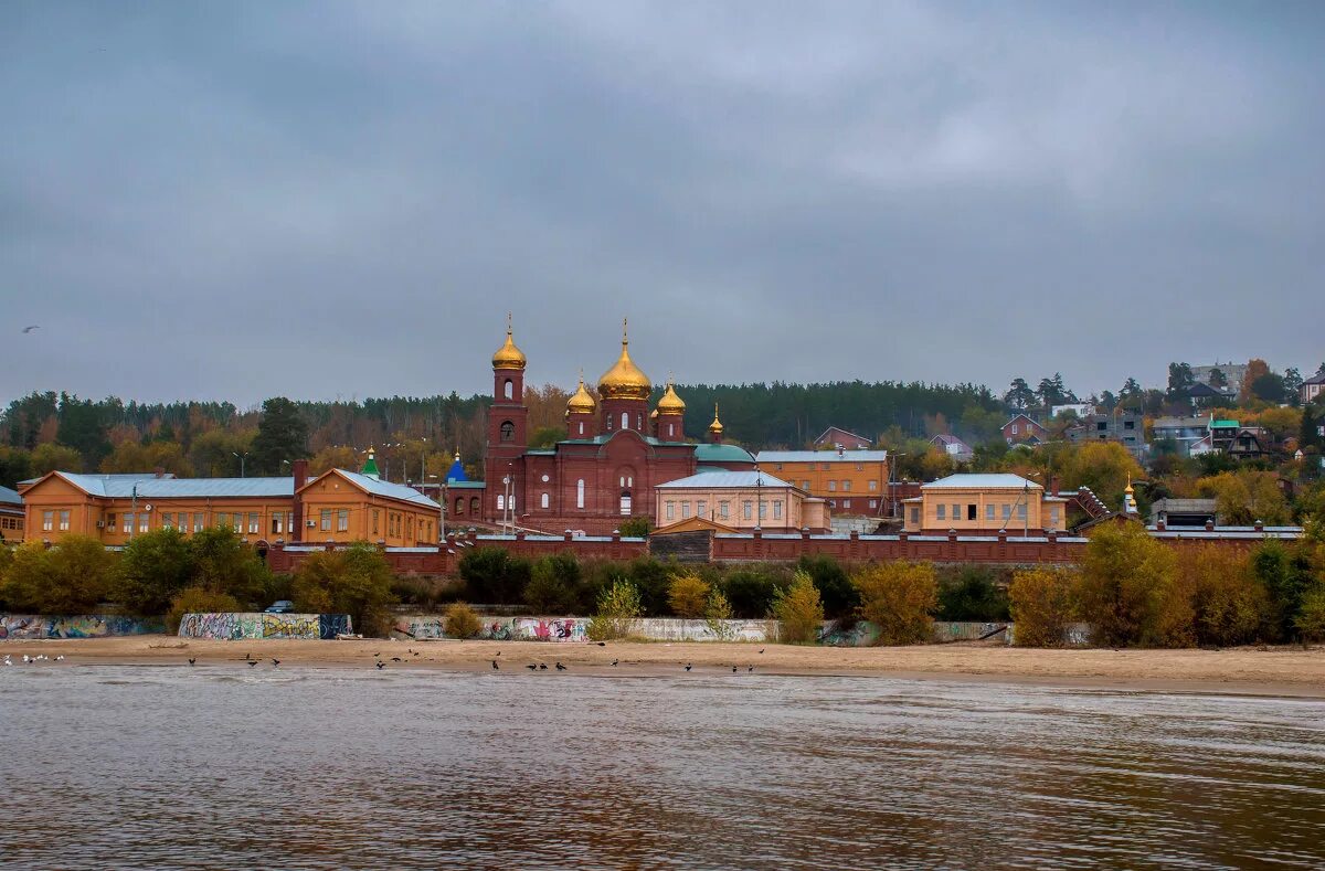 Свято мужской монастырь тольятти. Воскресенский монастырь (Тольятти). Воскресенский мужской монастырь Тольятти. Мужской монастырь Тольятти Портпоселок. Вознесенский мужской монастырь Тольятти.