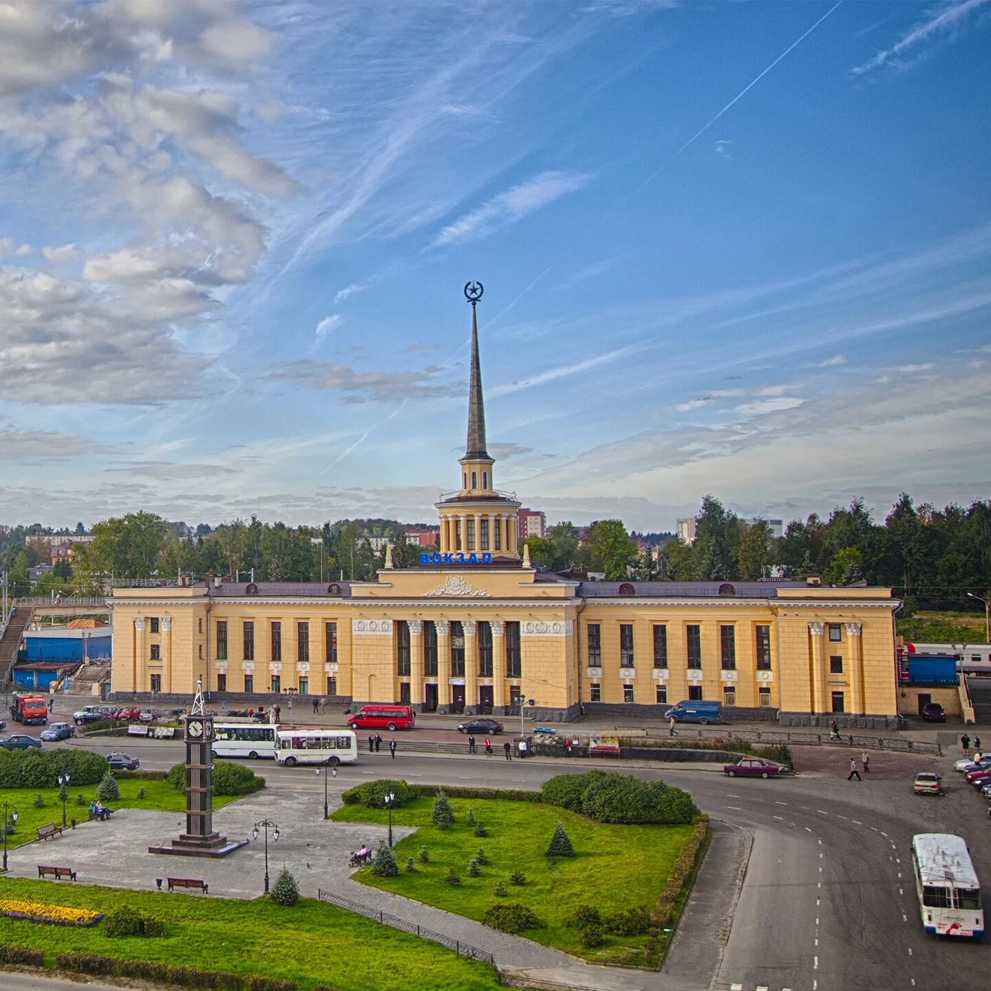 Карелия Петрозаводск. Петрозаводск центр. Вокзал Петрозаводск. Республика Карелия столица.