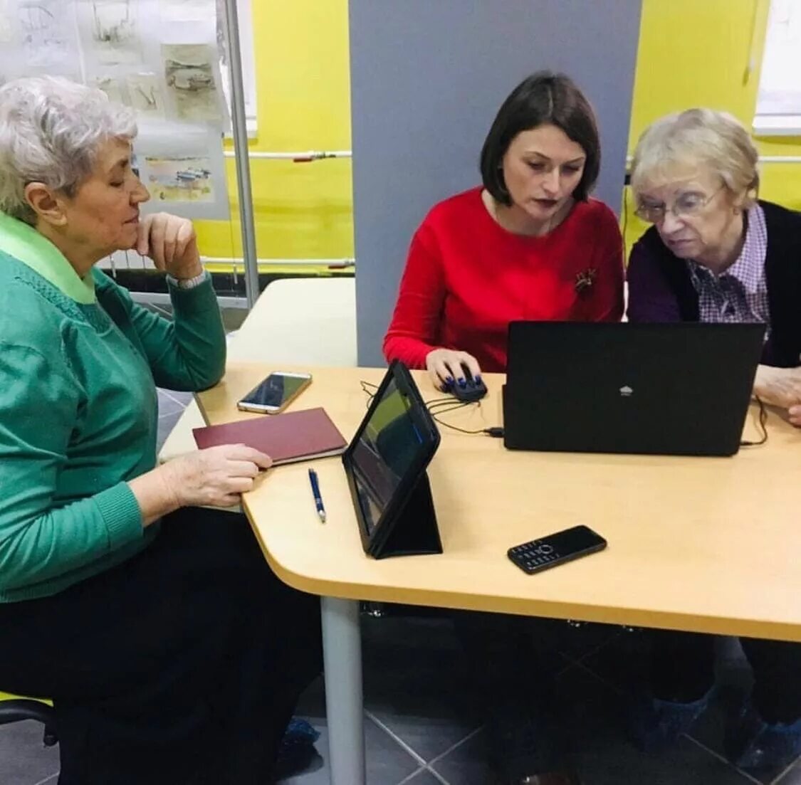 Кружки и секции для пенсионеров. Вторая реабилитация пожилых. Вакансииюдля пенсионеров. Работа пенсионерам в раменском районе. Трудовая реабилитация пожилых.