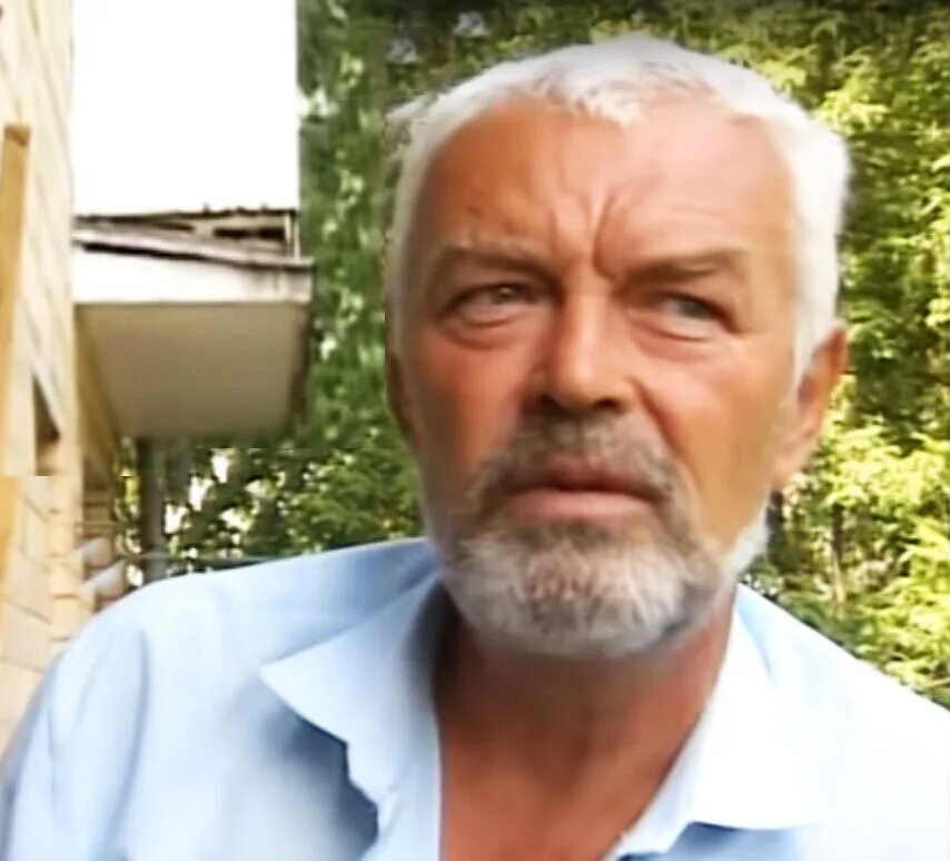 Владимир Епифанцев избил в баре обидчиков бывшей жены - YouTube