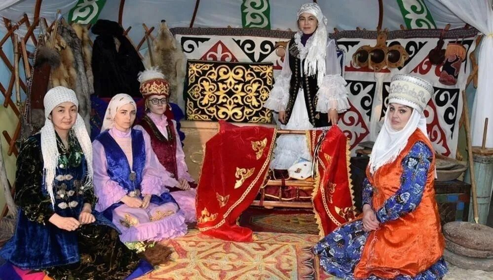 Обычаи казахского народа. Интересные традиции казахского народа. Традиции и обычаи казахского народа. Обычая казахского народа. Традиционная культура казахов.