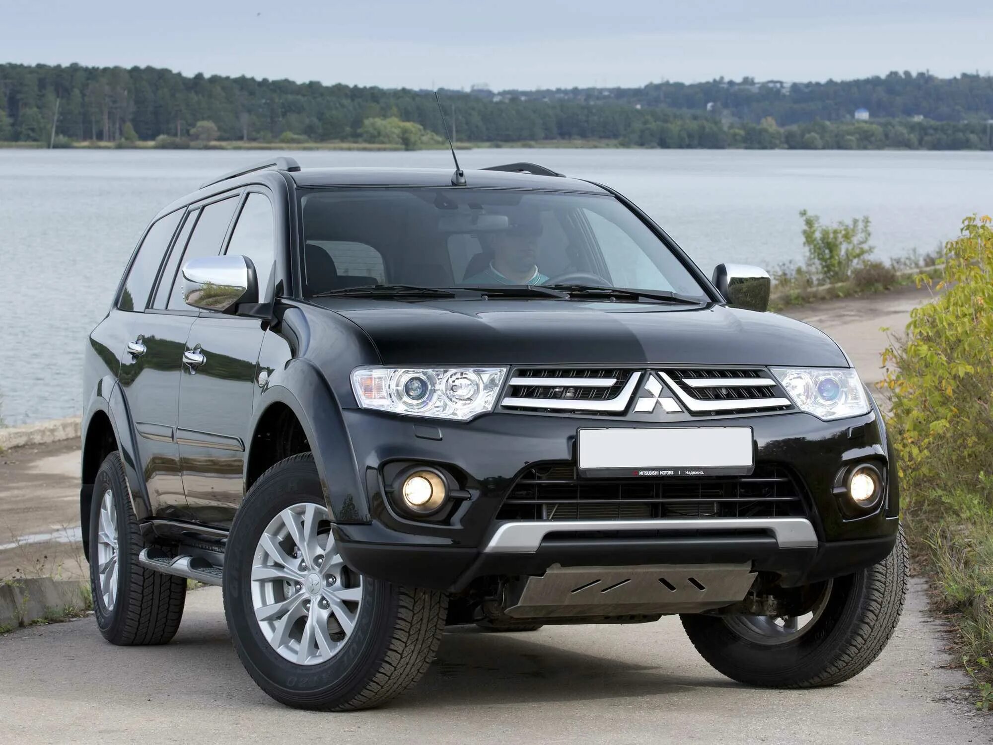 Mitsubishi джип. Mitsubishi Pajero Sport. Mitsubishi Pajero Sport 2. Mitsubishi Pajero Sport 2013. Митсубиси Паджеро спорт 2014.