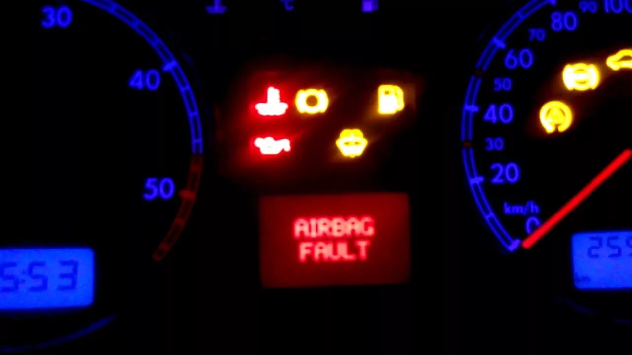 Датчик приборов фольксваген б5. Фольксваген пассат б5 дизель 1. Приборная панель passat b5. Ошибки volkswagen passat b6. Ошибка фольксваген пассат б5 плюс.