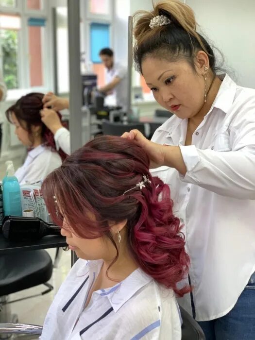 Салон красоты багира москва. Парикмахерская самая. Салон красоты бибиревская. Сеть парикмахерских. Парикмахерская бибирево.