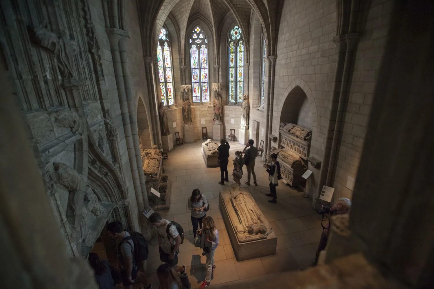 The met (metropolitan museum), нью-йорк fqltynbrf. Метрополитен музей картинная галерея. Музей искусств метрополитен в нью-йорке. Метрополитен клойстерс. Фотосессия в музее.