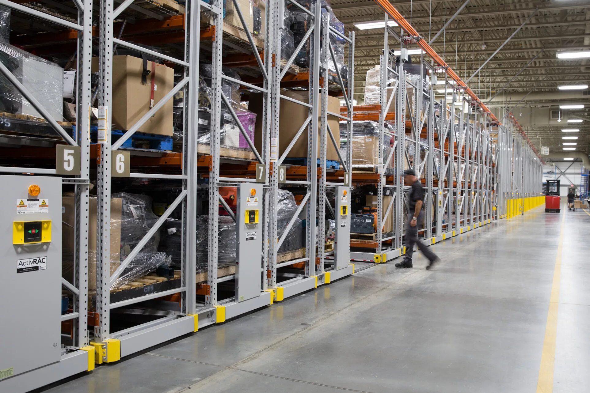 Расширение storage. Warehouse storage. хранилище склад дизайн. storage facilities. lifters for warehouse.