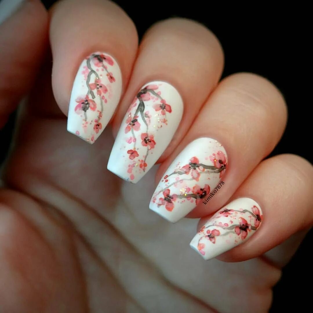 Сакура Нэилс. Сакура на ногтях. Цветы на ногтях.