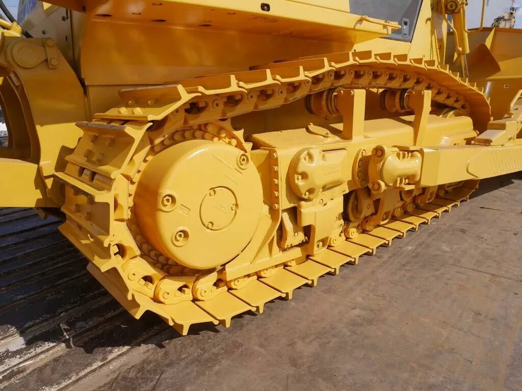 Komatsu d155ax-5. Бульдозер ЧЕТРА т20. Гусеница Коматсу д355. Гусеница Коматсу д155.