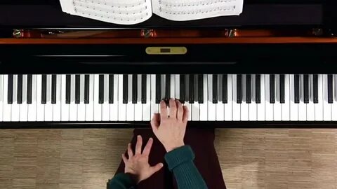 Piano play 3