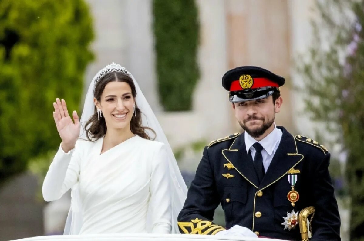 Аль бин аль хусейн. Принц Хуссейн Иордании. Свадьба наследного принца Иордании Хусейна. Раджава Аль Саиф. Принцесса Иордании Раджва.