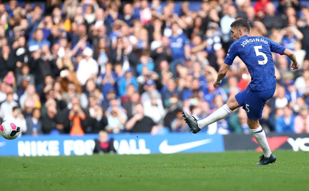 Streaming chelsea vs brighton. Streaming chelsea vs brighton. Жоржиньо лучший пенальтист. Лидс юнайтед. Leeds vs chelsea.