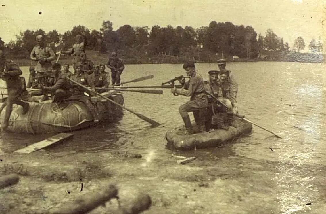 22 июня вторая мировая. 22 Июня 1941 река Буг. Первые часы войны 1941. Плот в Великой Отечественной войне. Хроника первых дней войны 1941.