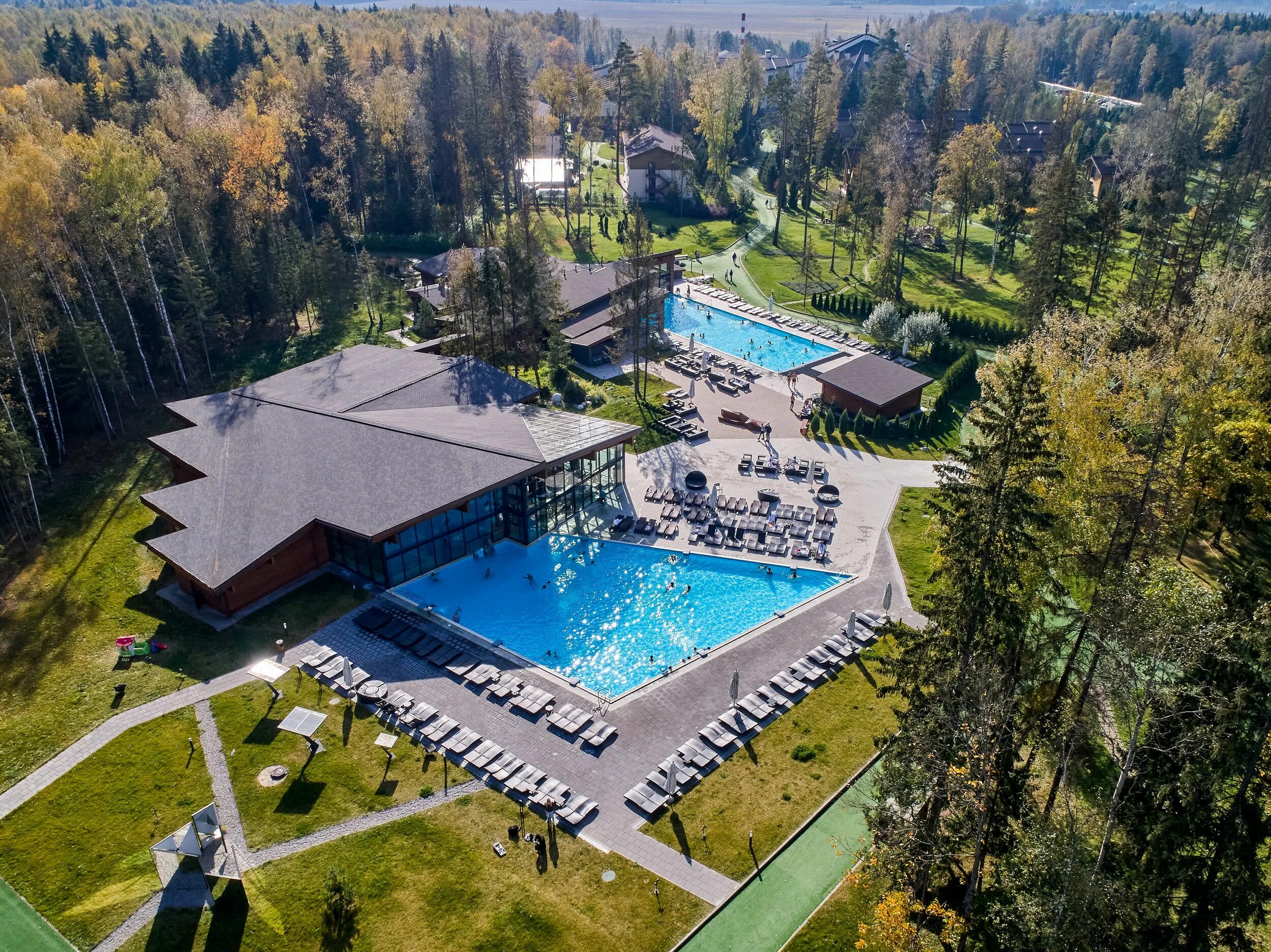 The les отель подмосковье. Лес арт Резорт Руза. Les Art Resort Подмосковье. Les Art Resort отель. Лес арт Резорт Дорохово.