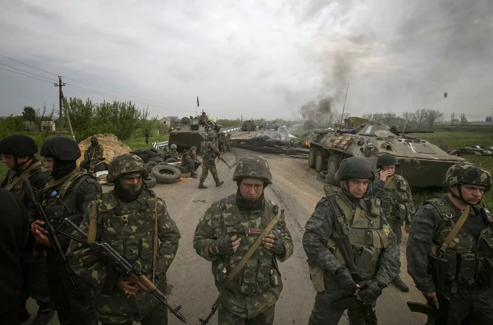 Действия на украине в контакте. Военные на Донбассе. Украинские войска 2014.