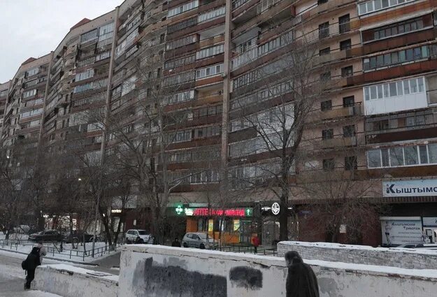 В тюменской высотке хозяин выставил на продажу свою квартиру на 12 этаже и затоп