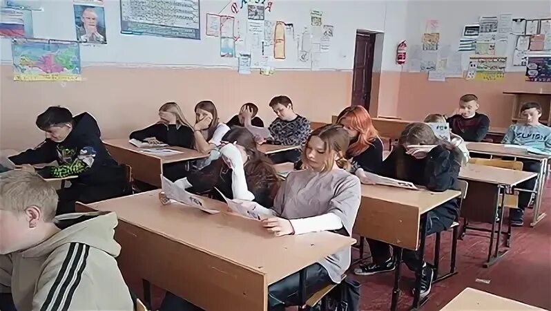 Директор 15 школы бийск. Бийск школа 40 учителя. Бийская школа-интернат № 2. Сош 8 бийск. Школа 15 максаковка.