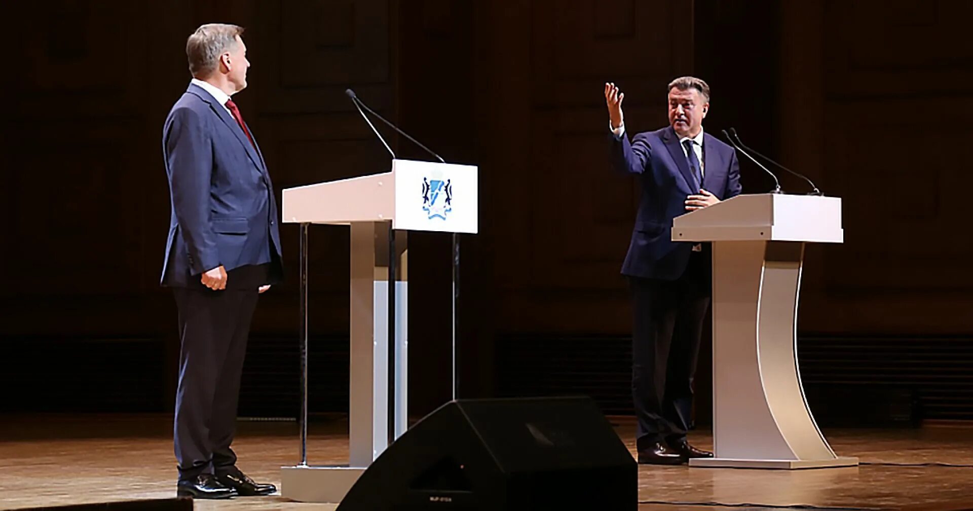 Срок мэра. Марк варшавер. Деревенский депутат. Срок мэра. Котов королев администрация.