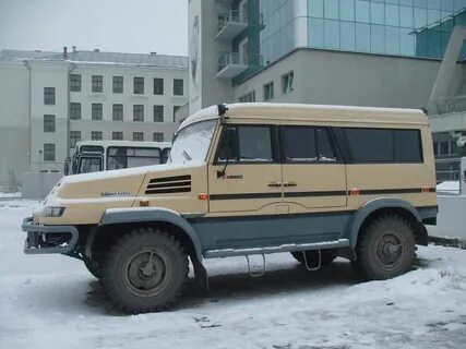 Легковой автомобиль камаз