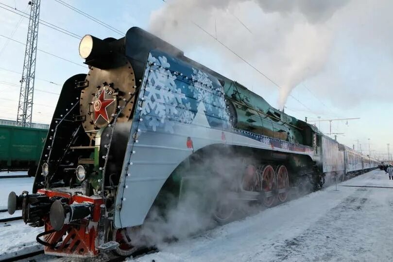 Железная дорога 2021. Поезд Деда Мороза 2021. Великий Устюг паровоз 2022. Поезд Деда Мороза из Великого Устюга. Поезд Деда Мороза Псков 2022.