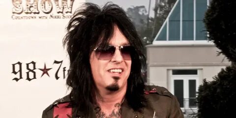 Nikki Sixx Net Worth 2018: Wiki, Married, Family, Wedding, Salary, Siblings...