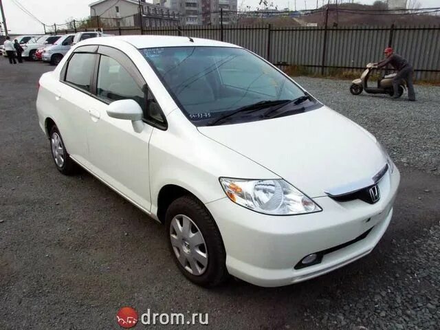 Купить хонда ария. Honda Fit Aria 2007. Хонда фит Ариа 2007. Фит Ария 2007. Хонда фит Ария 2007 книга.